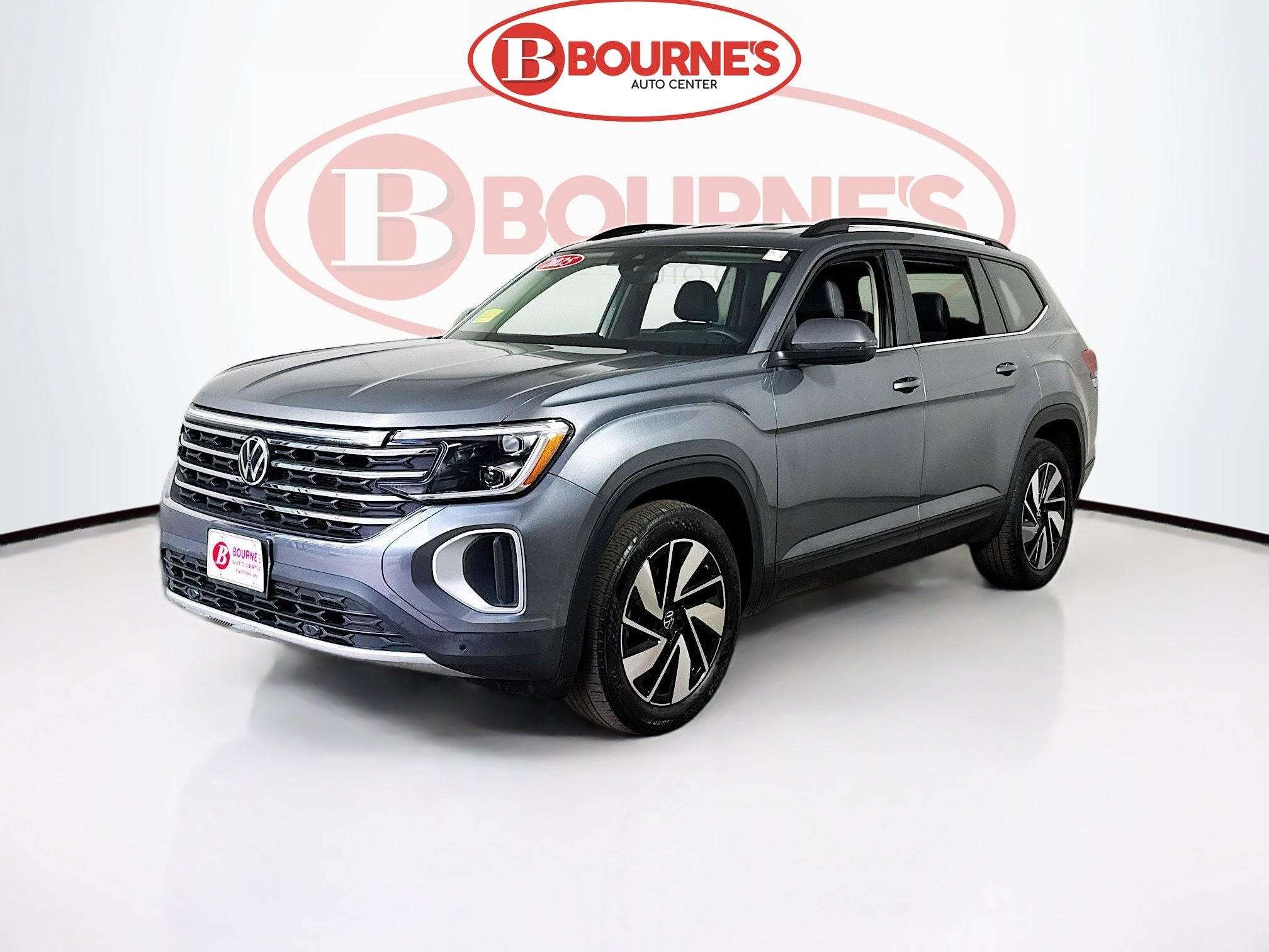 Used 2025 Volkswagen Atlas SE AWD/4WD image 5
