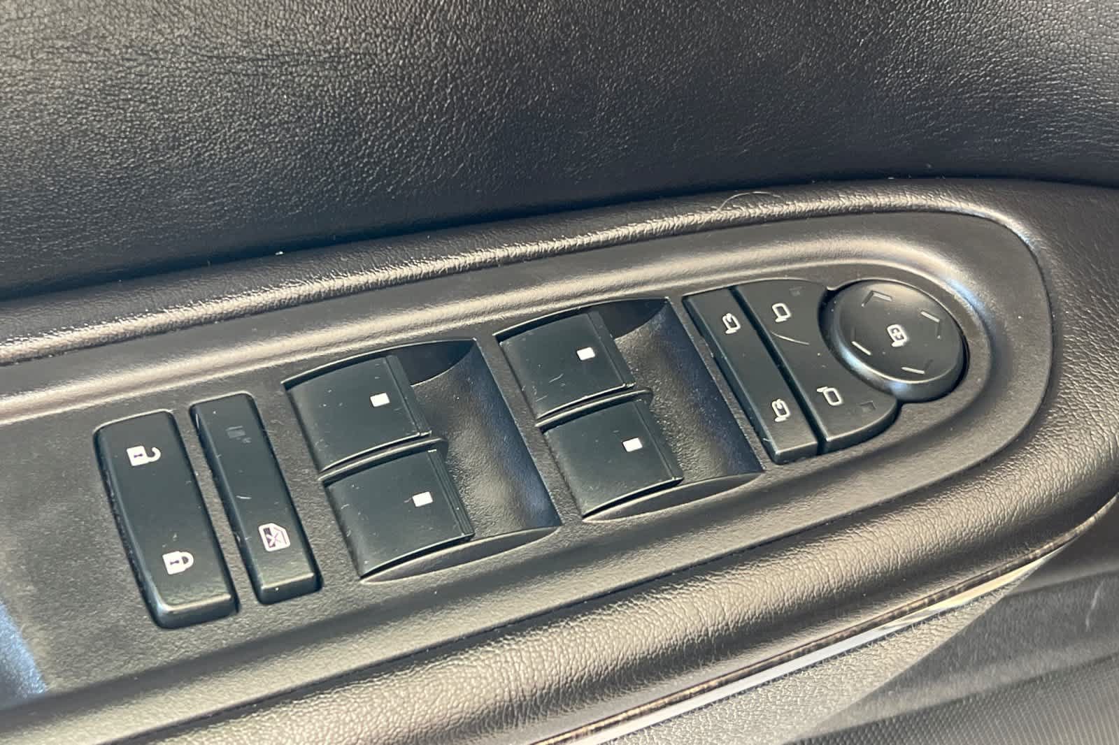 Used 2016 GMC Acadia SLT w/ Open Road Package AWD/4WD image 13