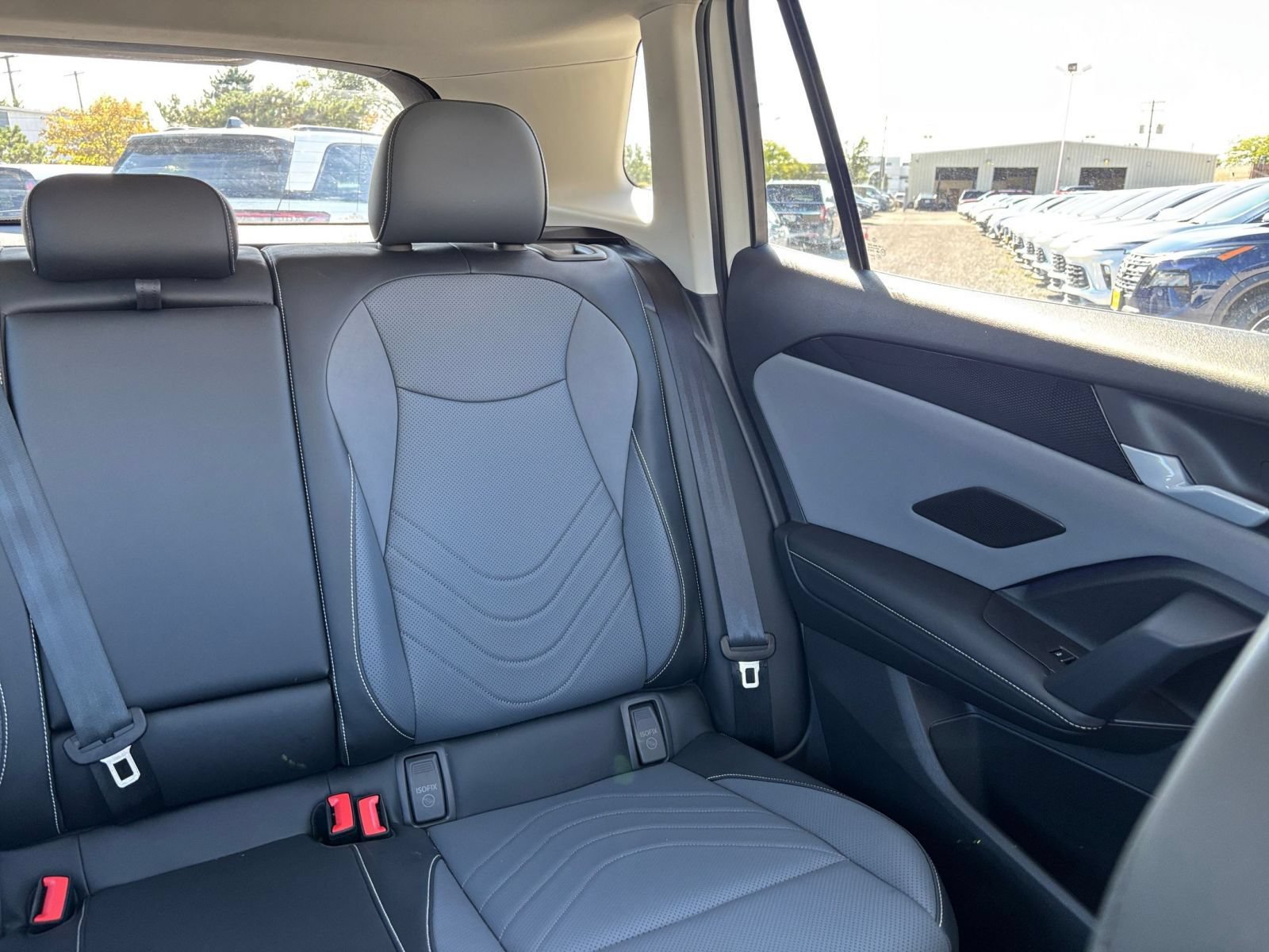 Used 2026 Volkswagen Tiguan SE AWD/4WD image 39