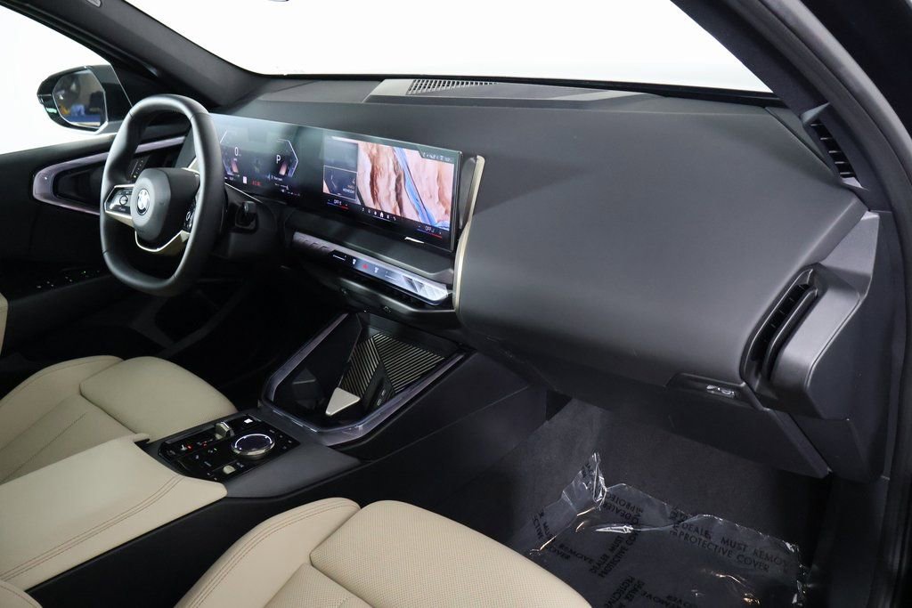 Used 2025 BMW X3 xDrive30i w/ Convenience Package image 9