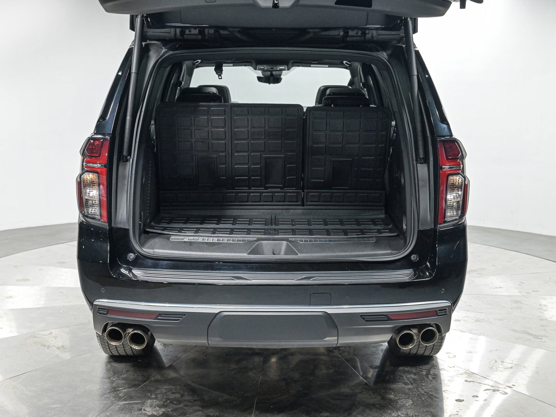 Used 2023 Chevrolet Tahoe High Country w/ Premium Package 2 image 6