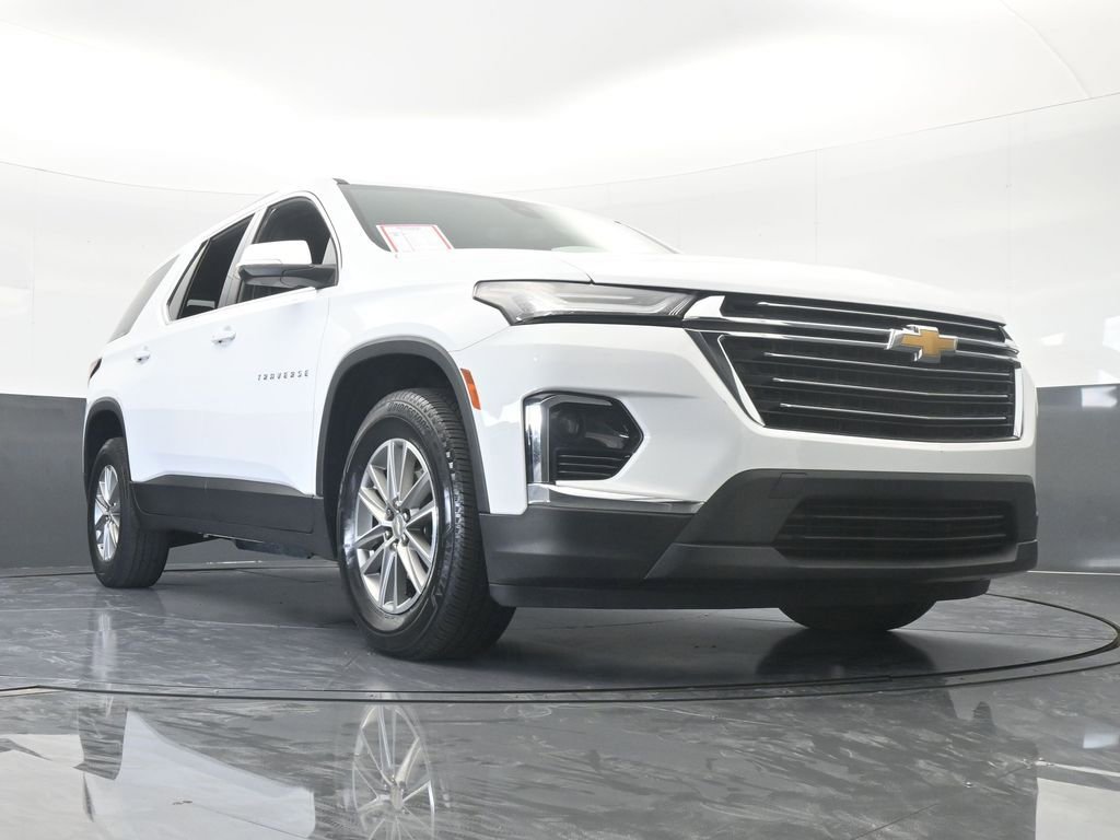 Used 2023 Chevrolet Traverse LT image 64