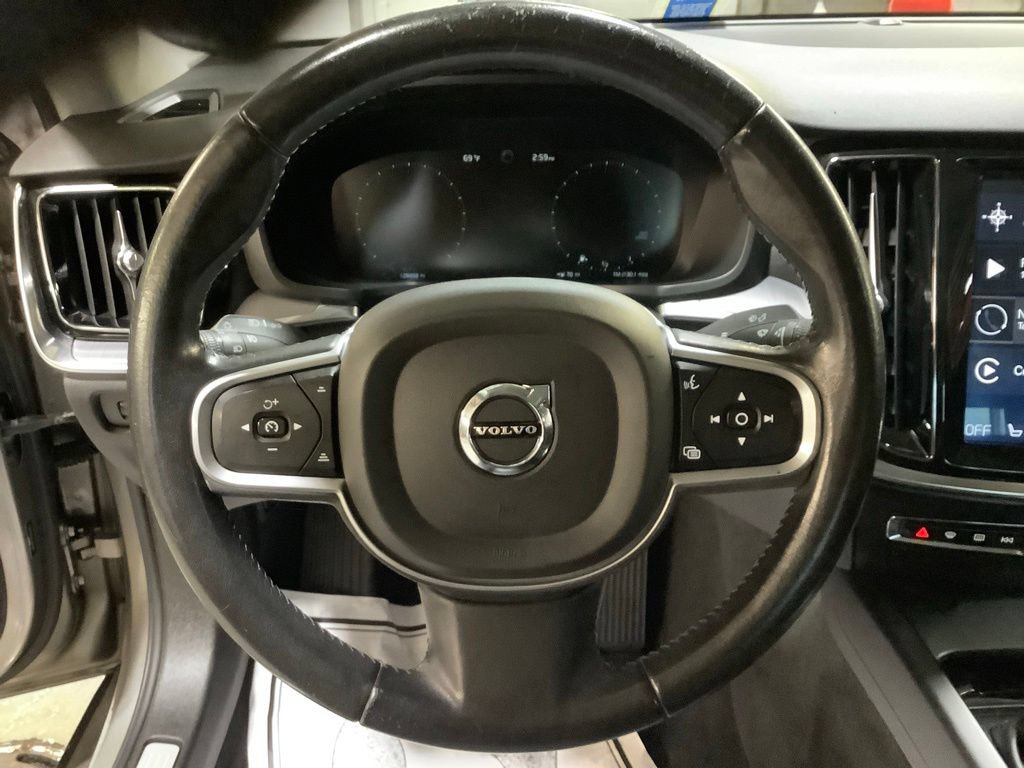 Used 2020 Volvo S60 T6 Momentum AWD/4WD image 20