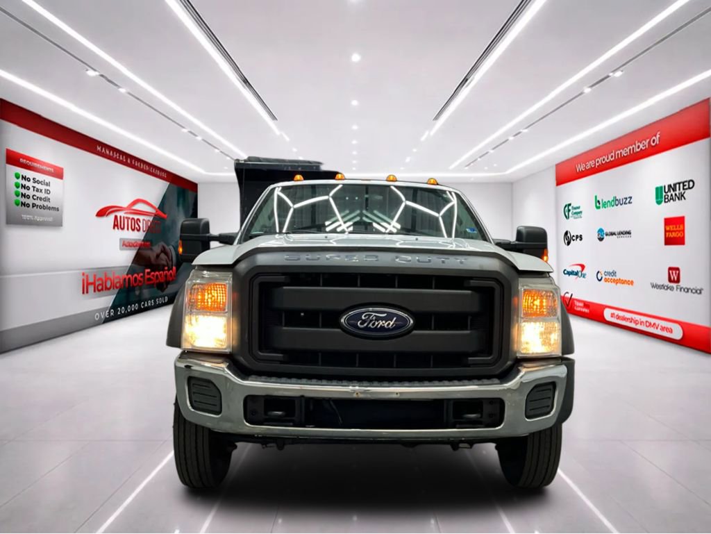 Used 2016 Ford F550 4x4 Regular Cab Super Duty image 2