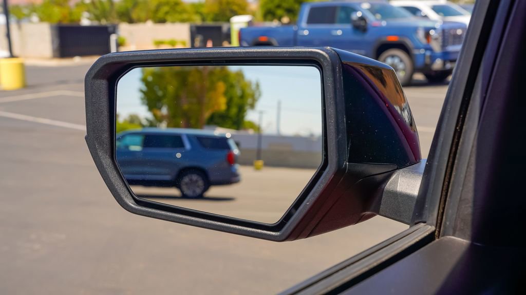 Used 2024 GMC Canyon Elevation w/ Trailering Package image 27