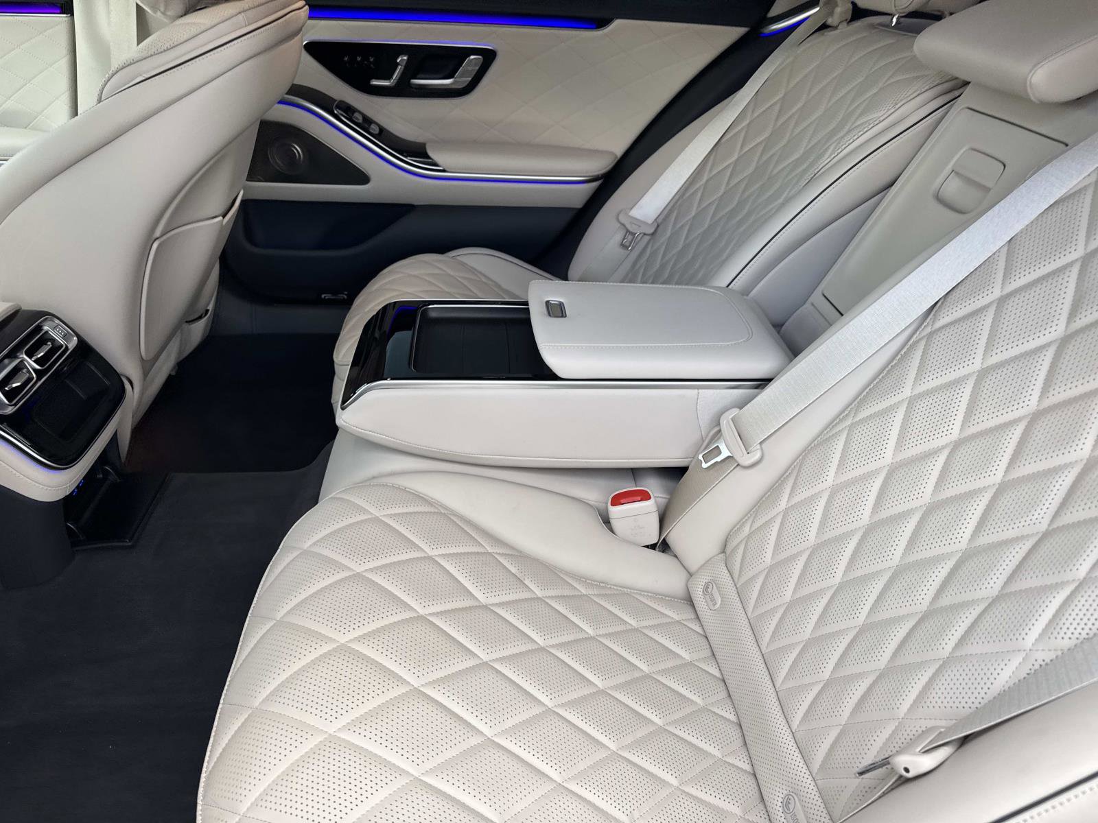 Certified 2024 Mercedes-Benz S 580 4MATIC Sedan image 12