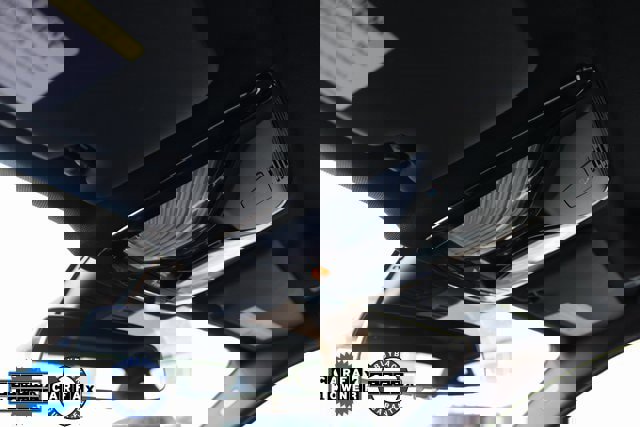 Used 2024 BMW 330e xDrive image 27