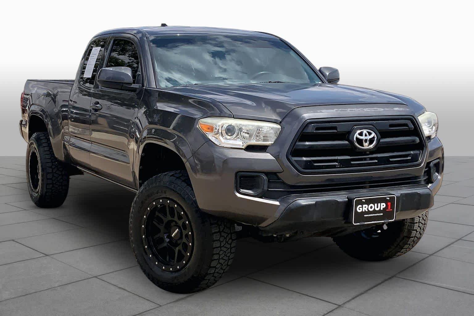 Used 2016 Toyota Tacoma SR w/ SR Convenience Package RWD image 3
