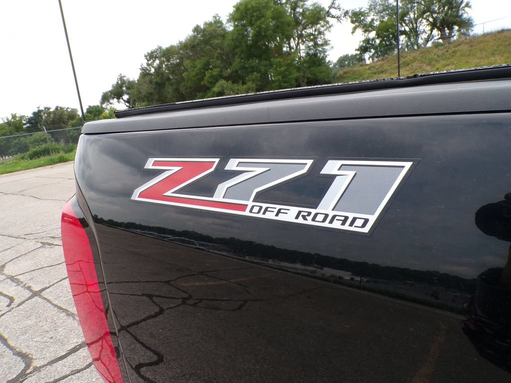 Used 2019 Chevrolet Colorado Z71 AWD/4WD image 14