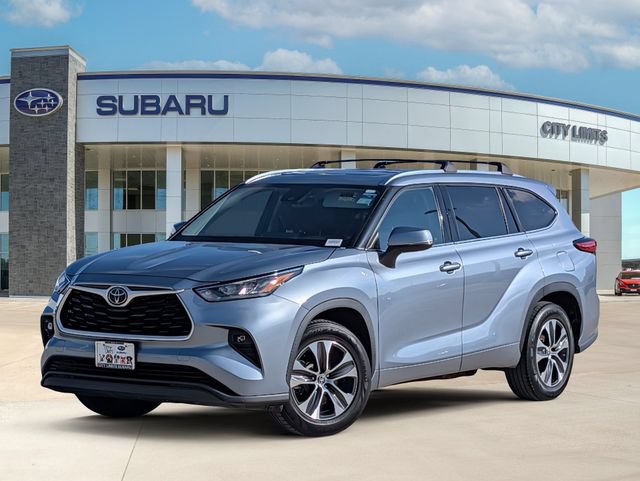 Used 2020 Toyota Highlander XLE
