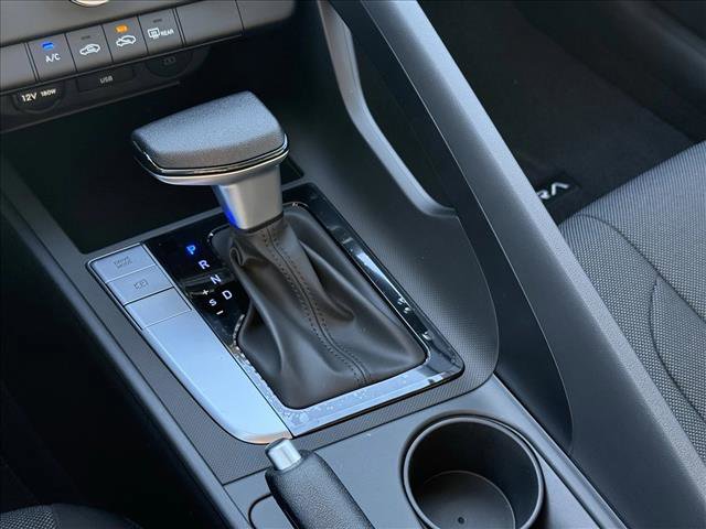 New 2026 Hyundai Elantra SE image 15