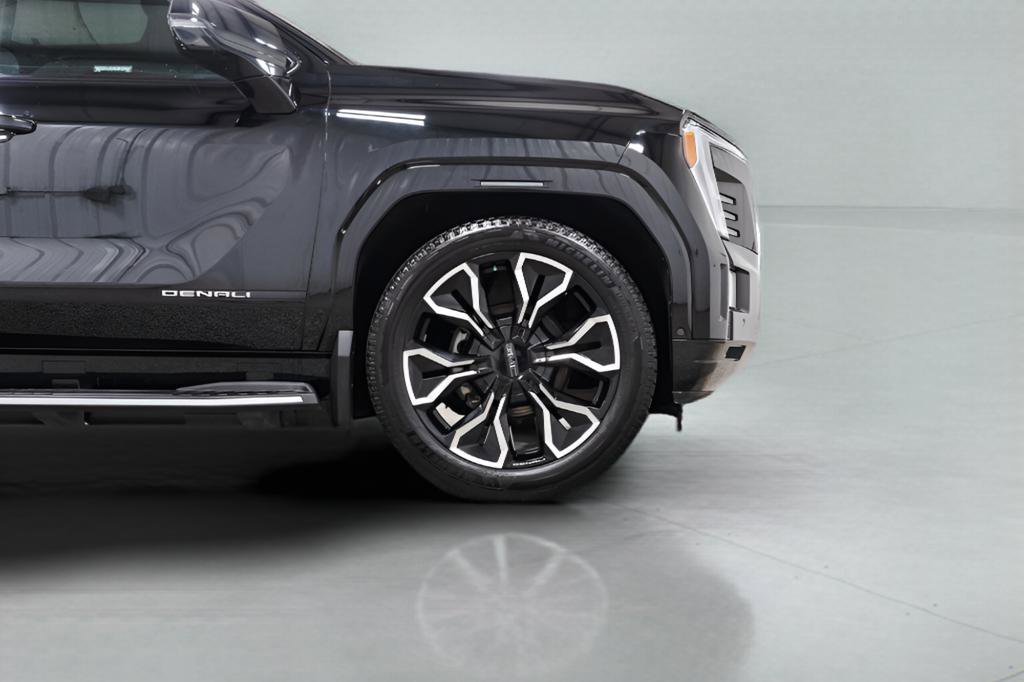 Used 2025 GMC Sierra EV Denali image 7