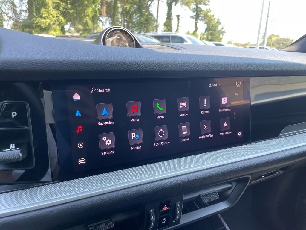 Used 2024 Porsche Cayenne Coupe image 11