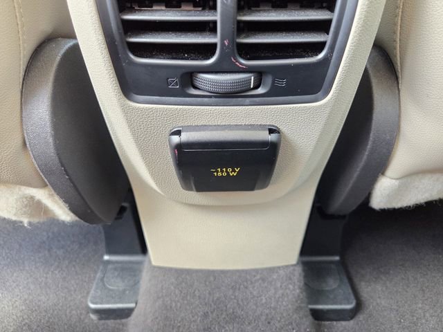Used 2017 Ford Escape Titanium FWD image 17