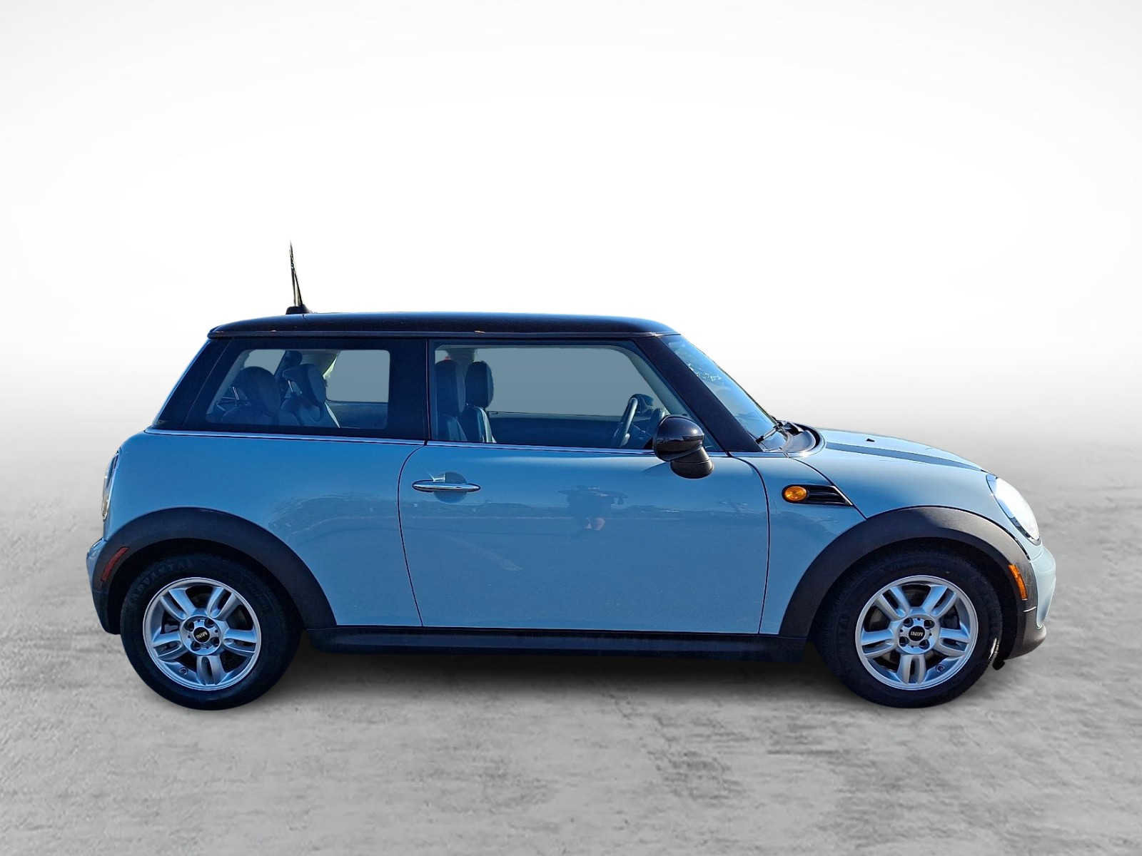 Used 2013 MINI Cooper Hardtop FWD image 4