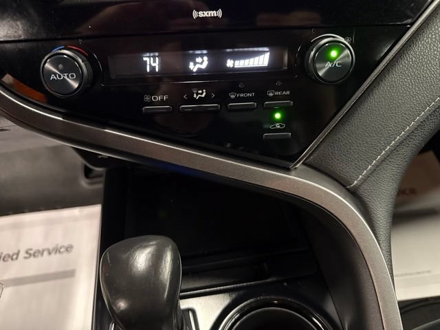 Used 2020 Toyota Camry SE FWD image 16