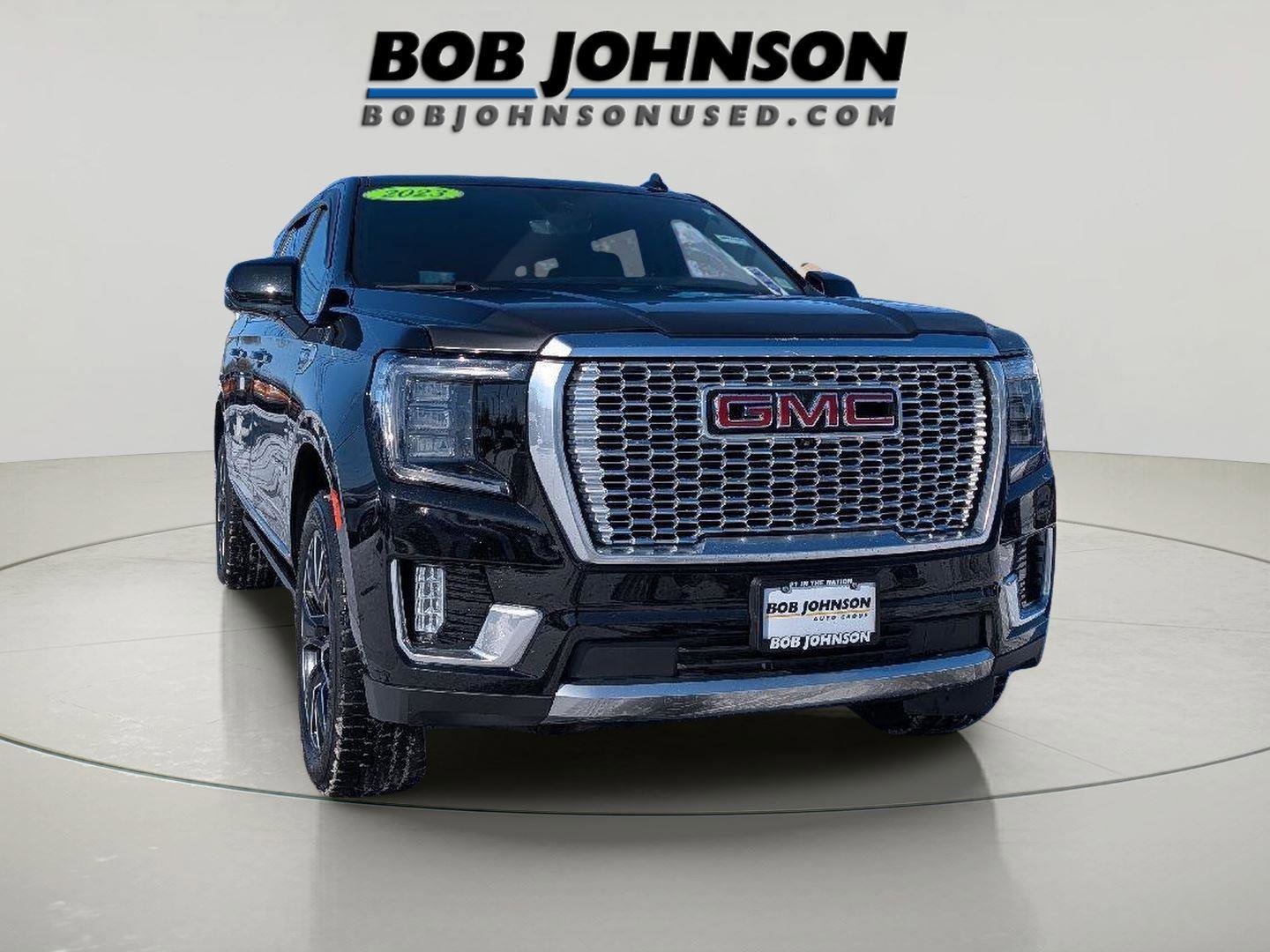 Used 2023 GMC Yukon XL Denali w/ Advanced Technology Package image 1