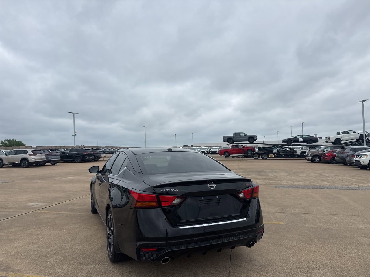 Certified 2023 Nissan Altima 2.5 SR w/ SR Premium Package FWD image 16