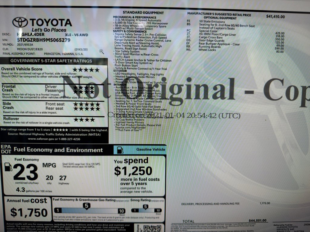 Used 2021 Toyota Highlander XLE image 26