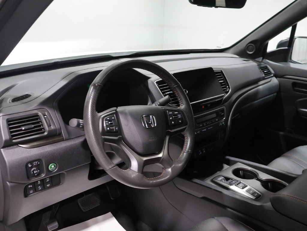 Used 2025 Honda Ridgeline TrailSport image 16