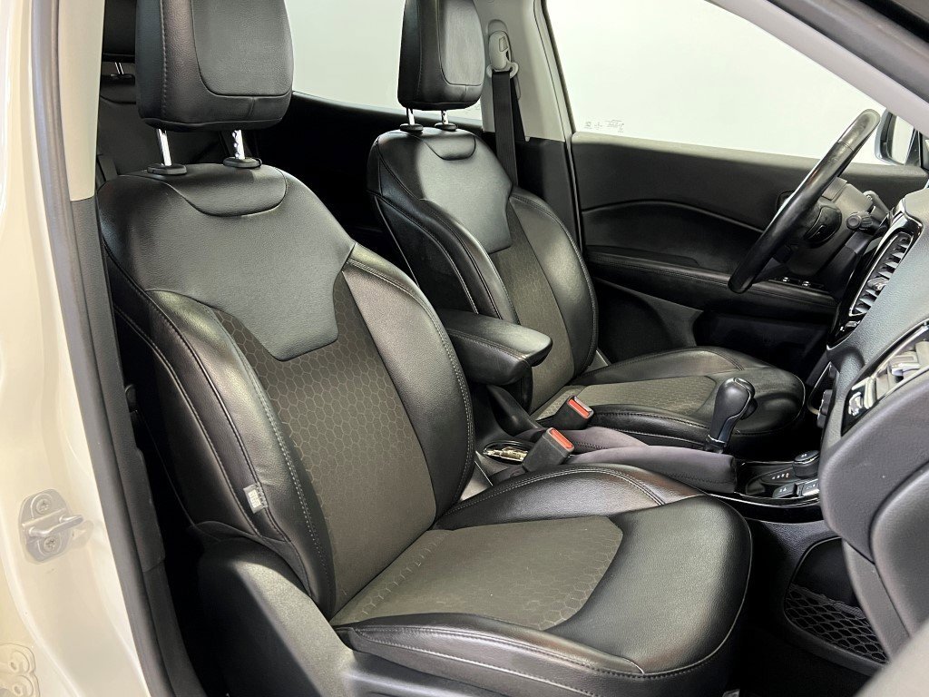 Certified 2021 Jeep Compass Latitude w/ Sun and Sound Group image 14