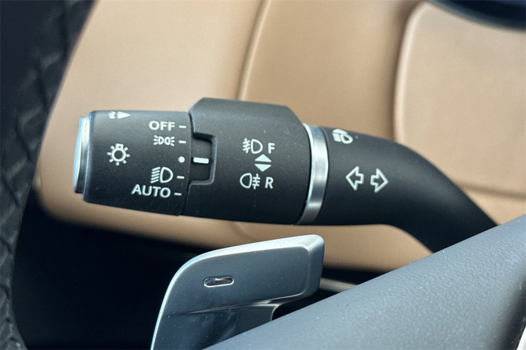 Used 2023 Land Rover Range Rover Sport SE image 33