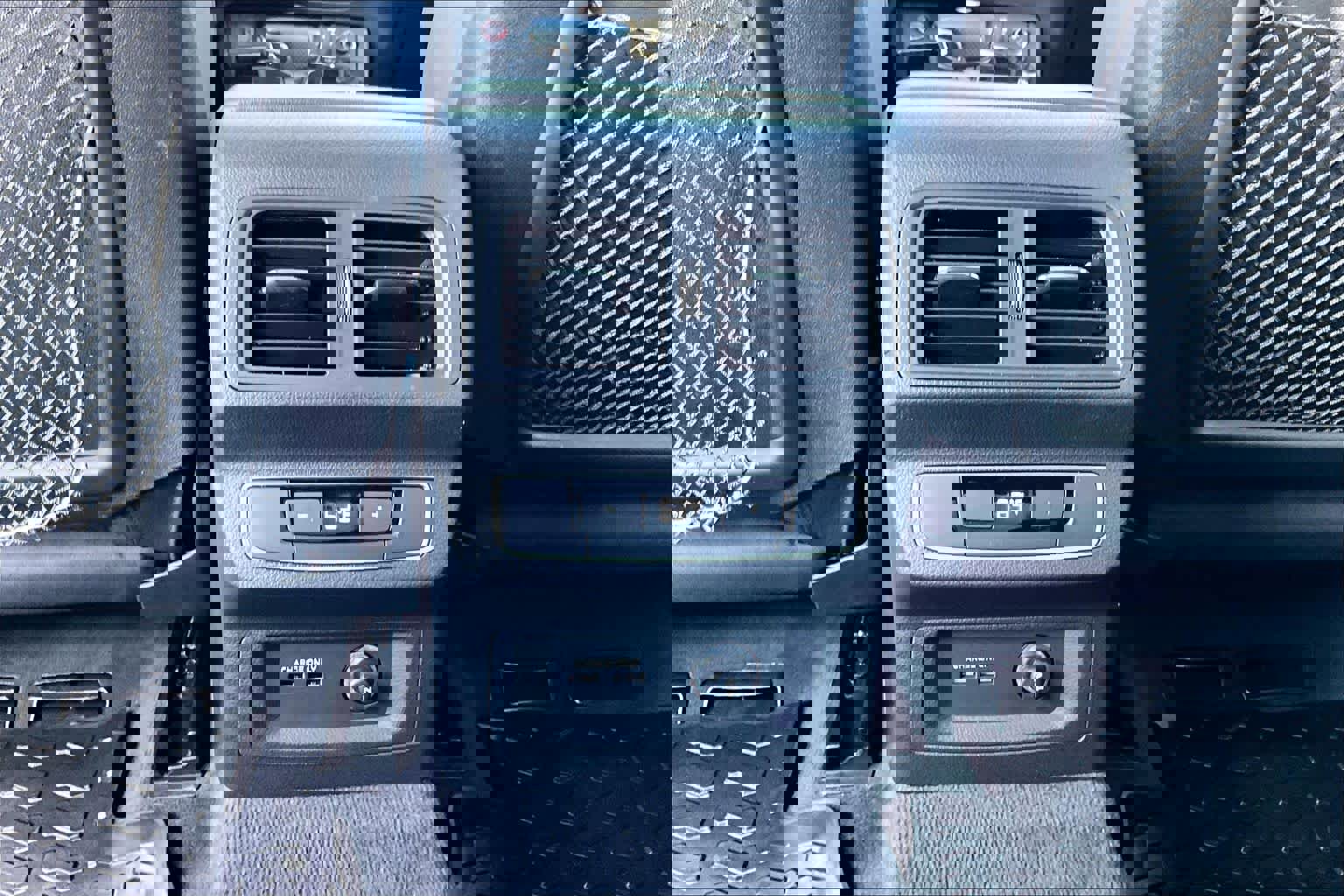 Used 2022 Audi SQ5 Premium image 33