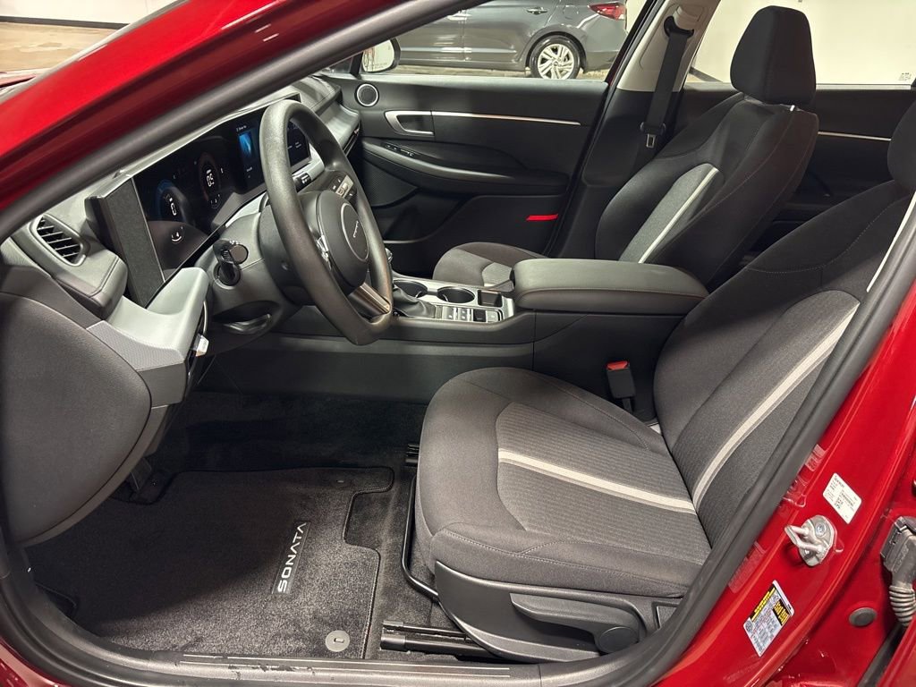 New 2025 Hyundai Sonata SE FWD image 22