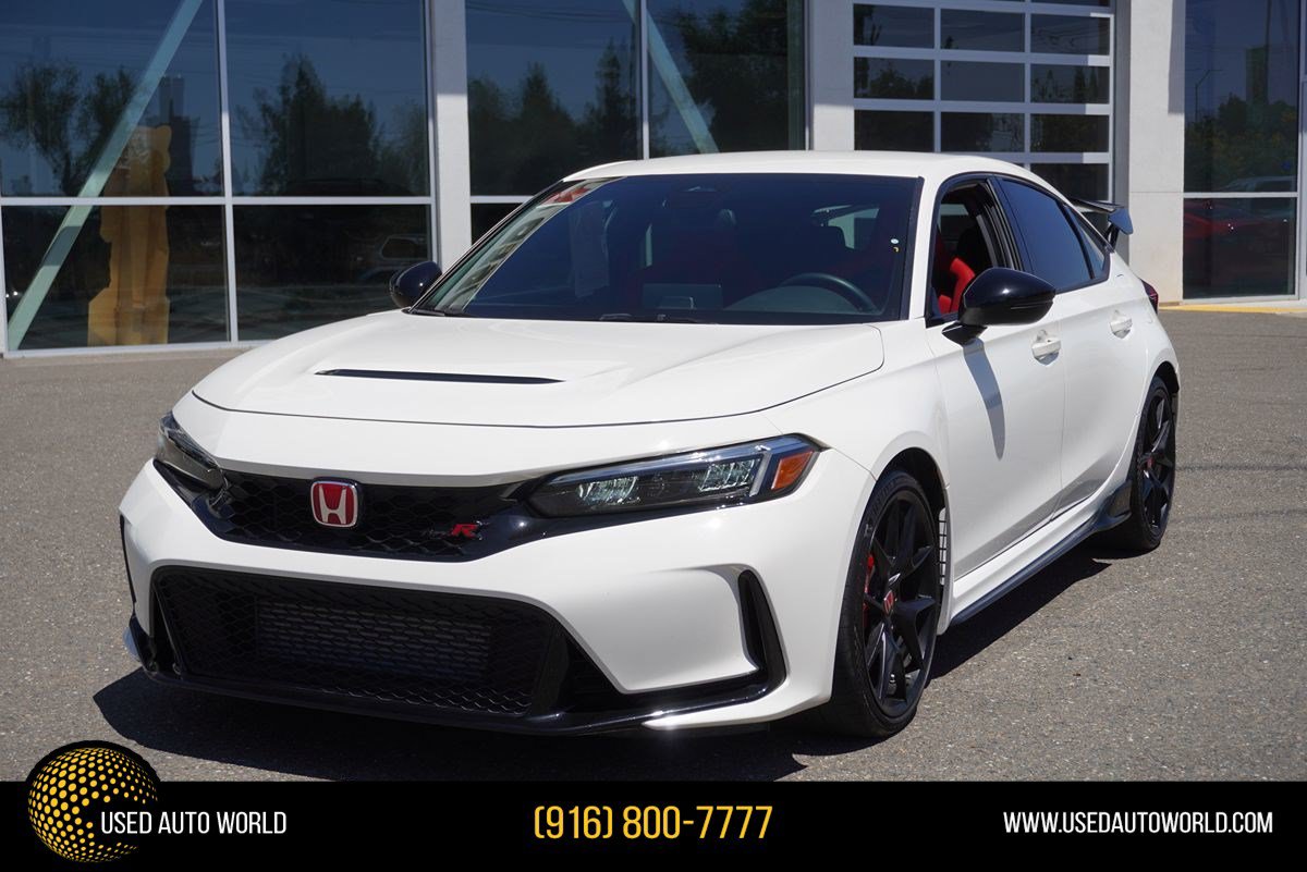 Used 2025 Honda Civic Type R image 1