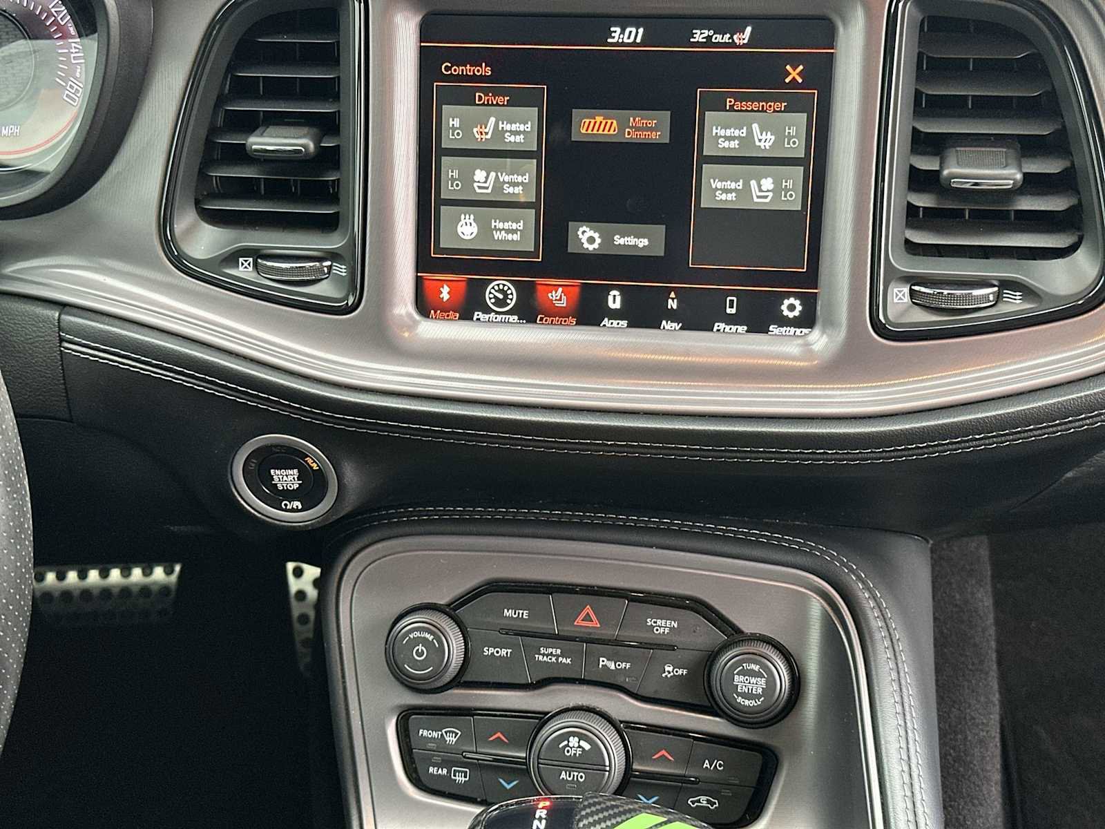 Used 2023 Dodge Challenger R/T w/ T/A Package image 17