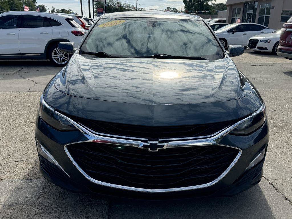 Used 2021 Chevrolet Malibu RS FWD image 2