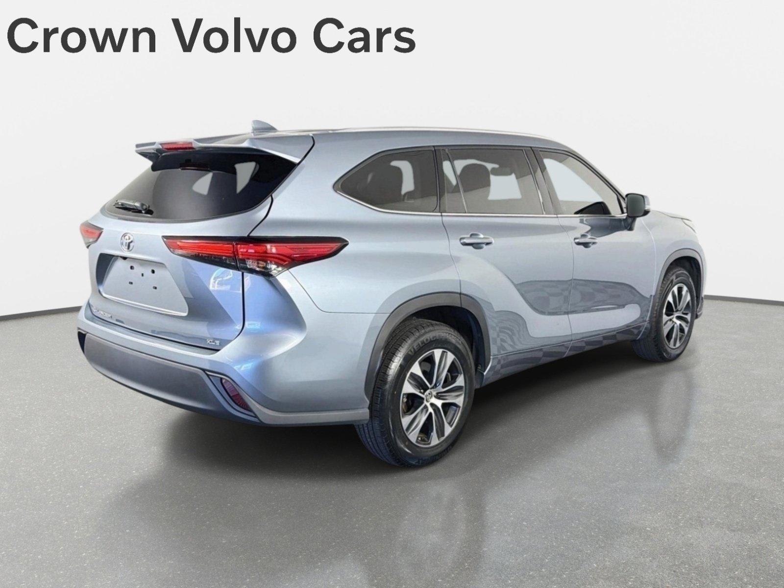 Used 2021 Toyota Highlander XLE FWD image 6