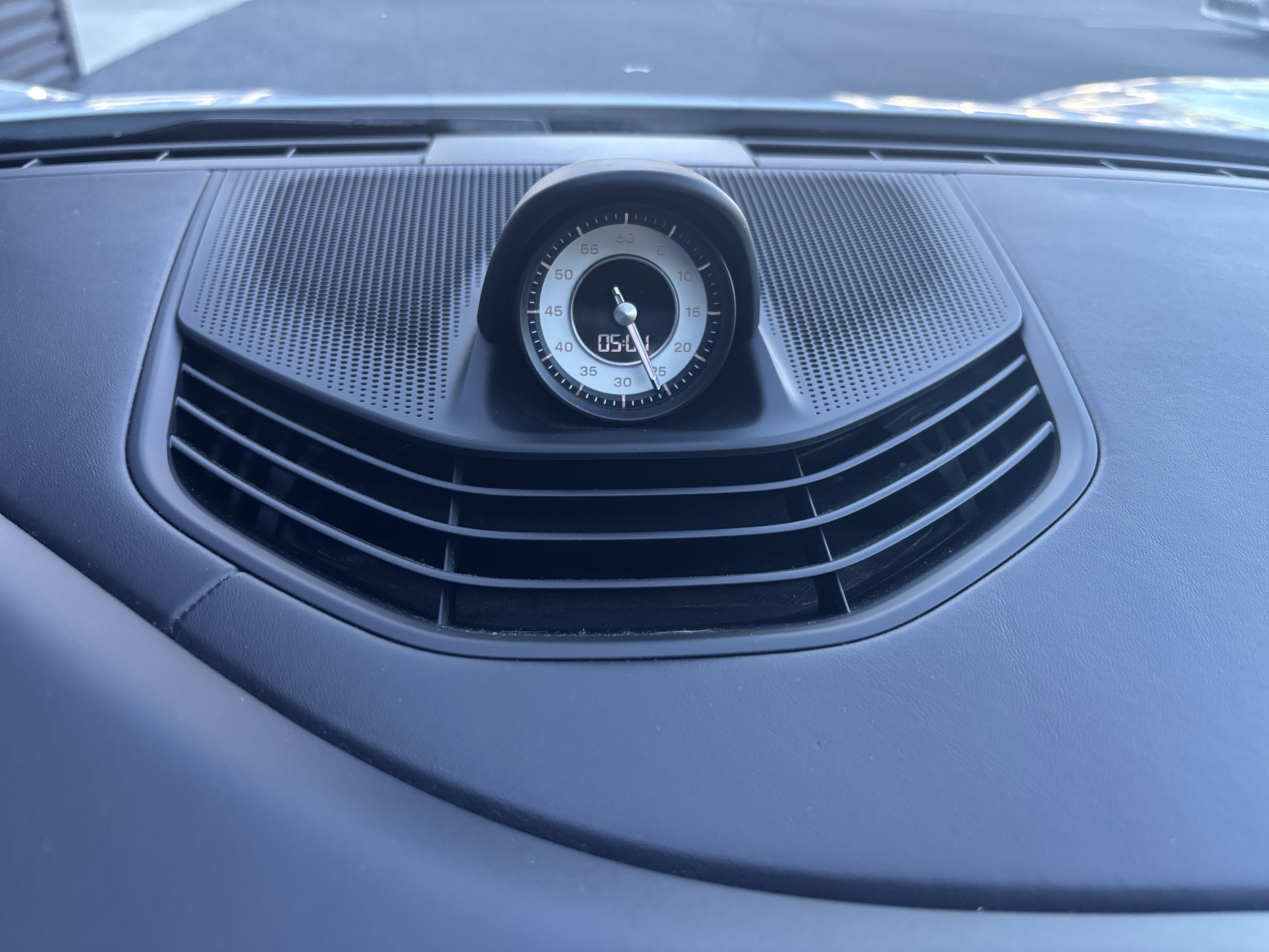 Certified 2020 Porsche Taycan Turbo S image 23