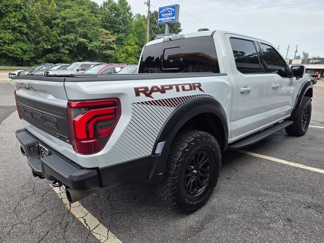 Used 2025 Ford F150 Raptor AWD/4WD image 6