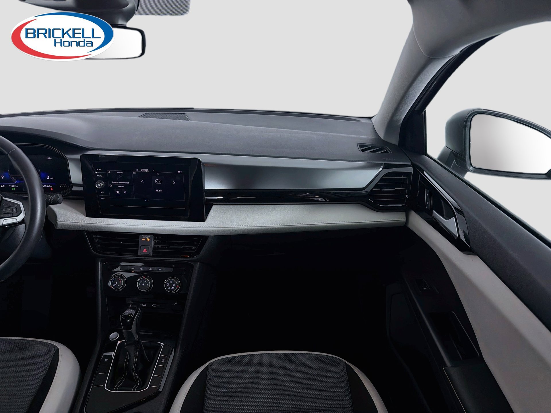 Used 2025 Volkswagen Taos S FWD image 17