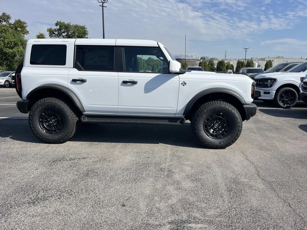 New 2026 Ford Bronco Outer Banks w/ Sasquatch Package AWD/4WD image 2