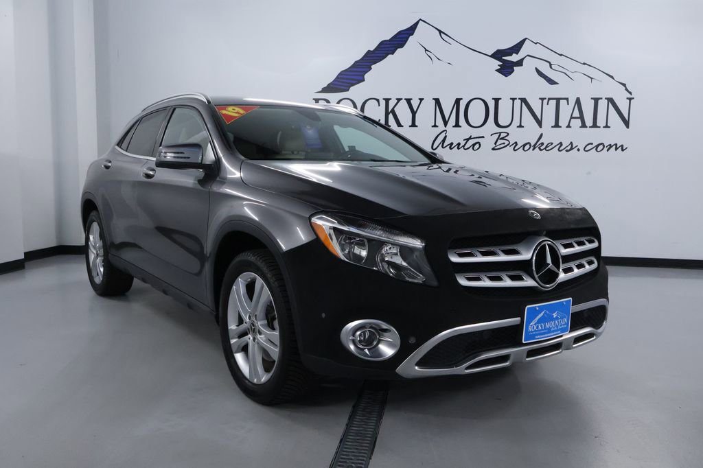 Used 2019 Mercedes-Benz GLA 250 4MATIC image 1