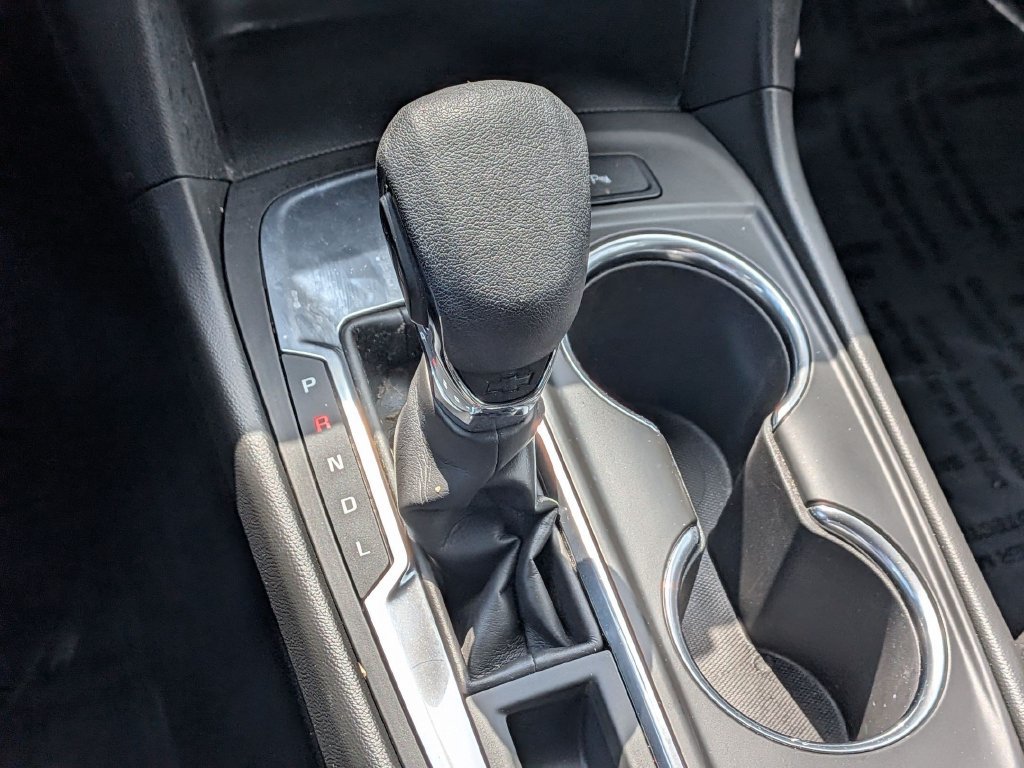 Used 2023 Chevrolet Equinox LT FWD image 18