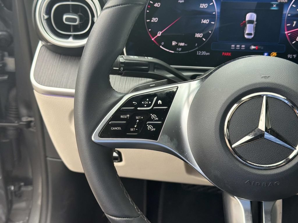 Used 2026 Mercedes-Benz C 300 Sedan image 23