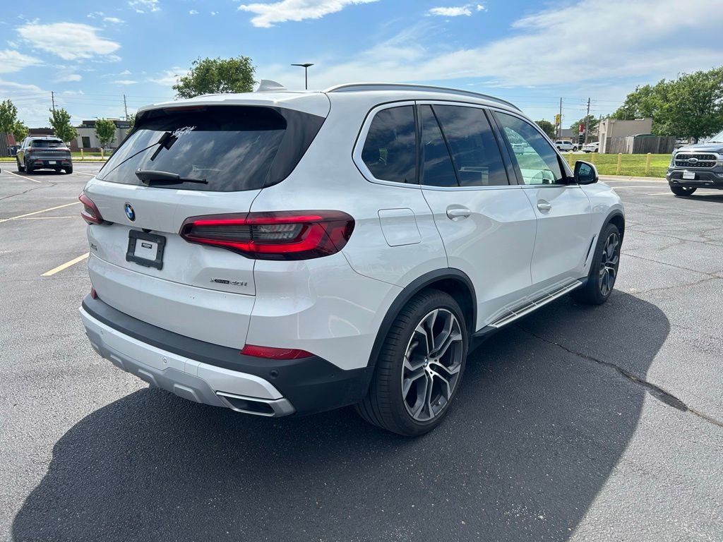 Used 2022 BMW X5 xDrive40i w/ Premium Package AWD/4WD image 7
