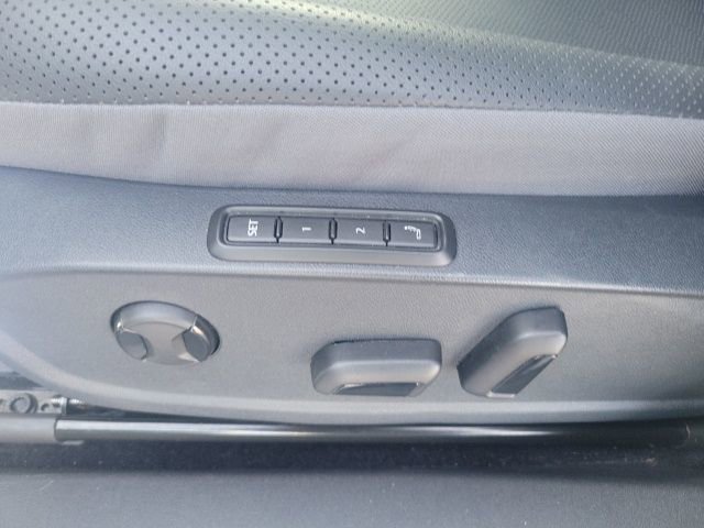 Used 2024 Volkswagen ID.4 Pro S image 15