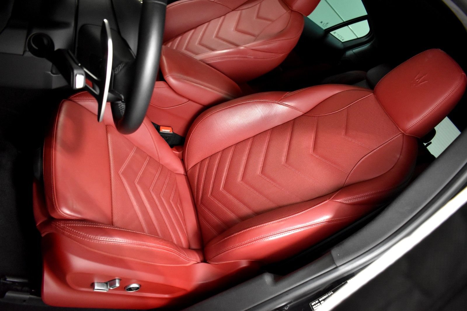 Certified 2023 Maserati Grecale Modena AWD/4WD image 27