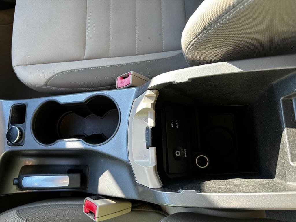 Used 2013 Ford C-MAX SE FWD image 17