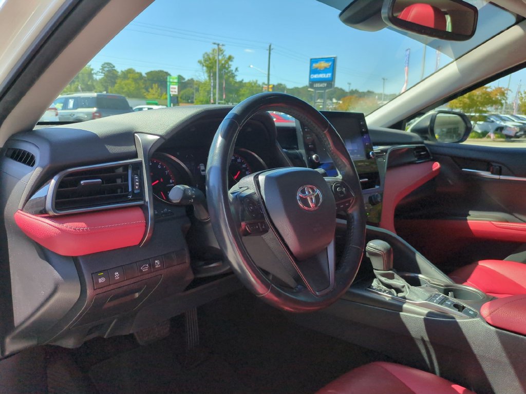 Used 2021 Toyota Camry XSE FWD image 14