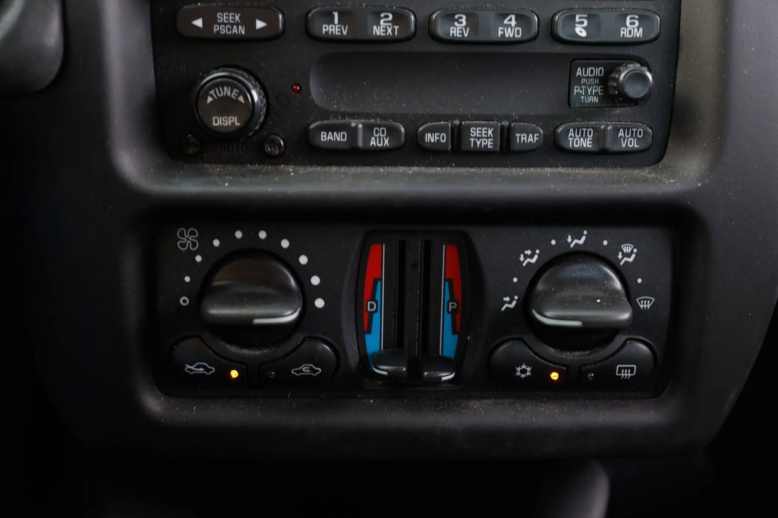 Used 2005 Chevrolet Monte Carlo SS w/ Preferred Equipment Group FWD image 29