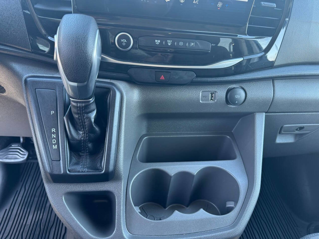 Used 2024 Ford Transit 350 XLT image 24