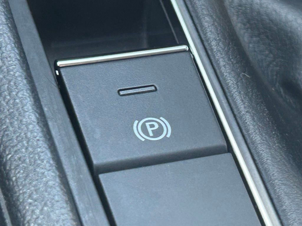 Used 2023 Volkswagen Jetta SE FWD image 55