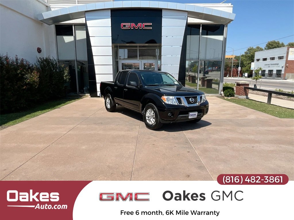 Used 2020 Nissan Frontier SV image 1