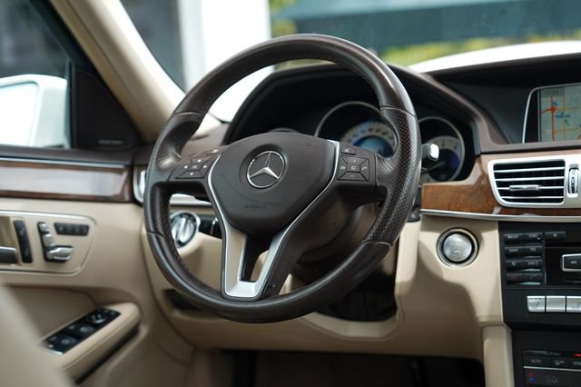 Used 2015 Mercedes-Benz E 350 4MATIC Wagon image 31