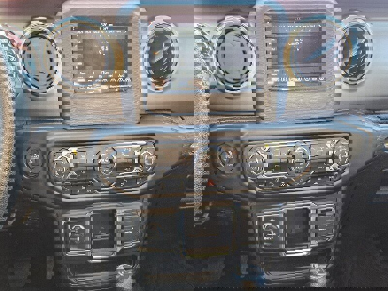 Used 2022 Jeep Wrangler Sport image 16